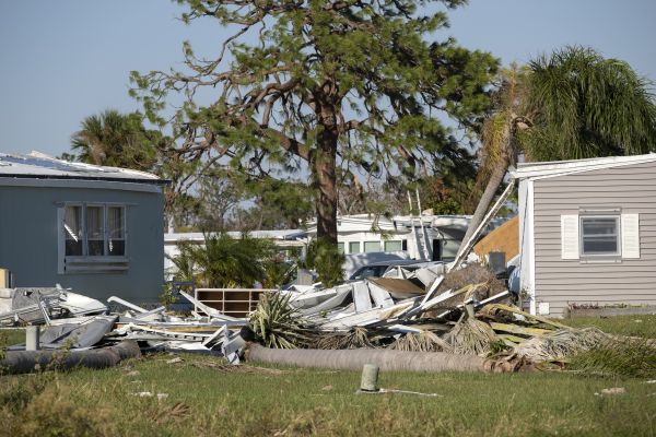 Double Wide Demolition in Grove City